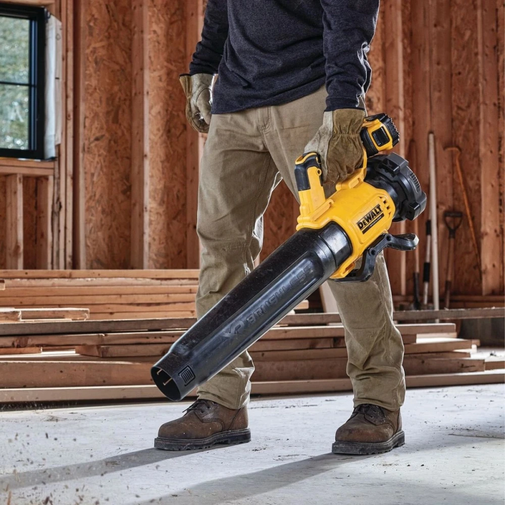 Акумулаторна въздуходувка / духалка 18V DeWalt DCMBL562P1