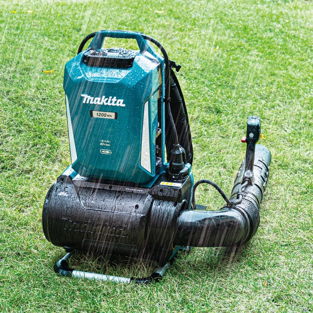 Акумулаторна въздуходувка 18V+18V + ПОДАРЪК от Макита България – Батерия XGT BL4040F, Makita UB002CZ