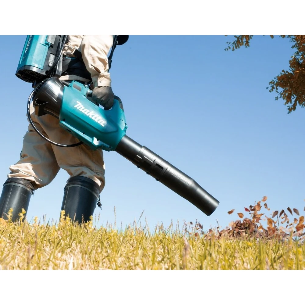 Акумулаторна въздуходувка 36V, Makita UB001CZ