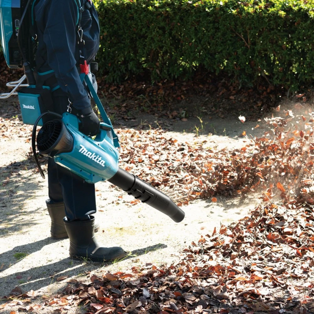 Акумулаторна въздуходувка 36V + ПОДАРЪК от Макита България – Батерия XGT BL4040F, Makita UB003CZ