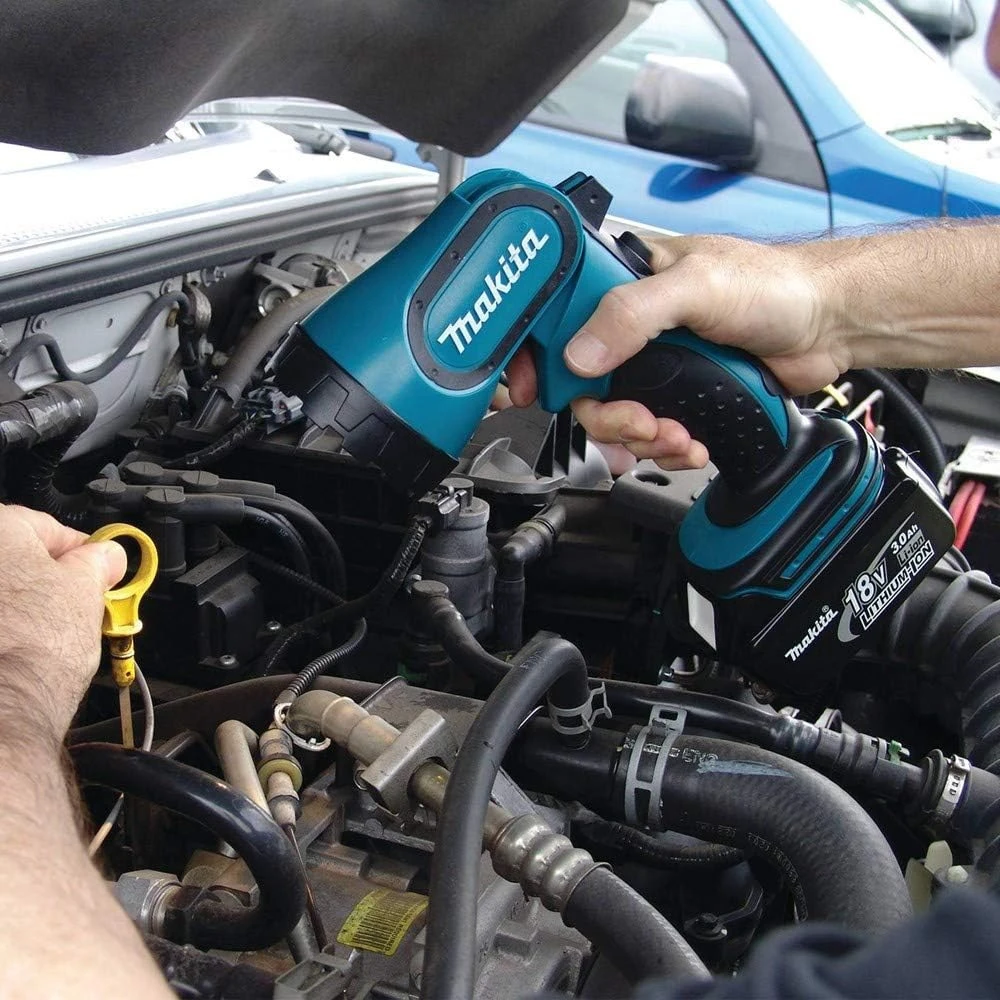 Фенер 18V, ксенонова светлина, Makita DML185