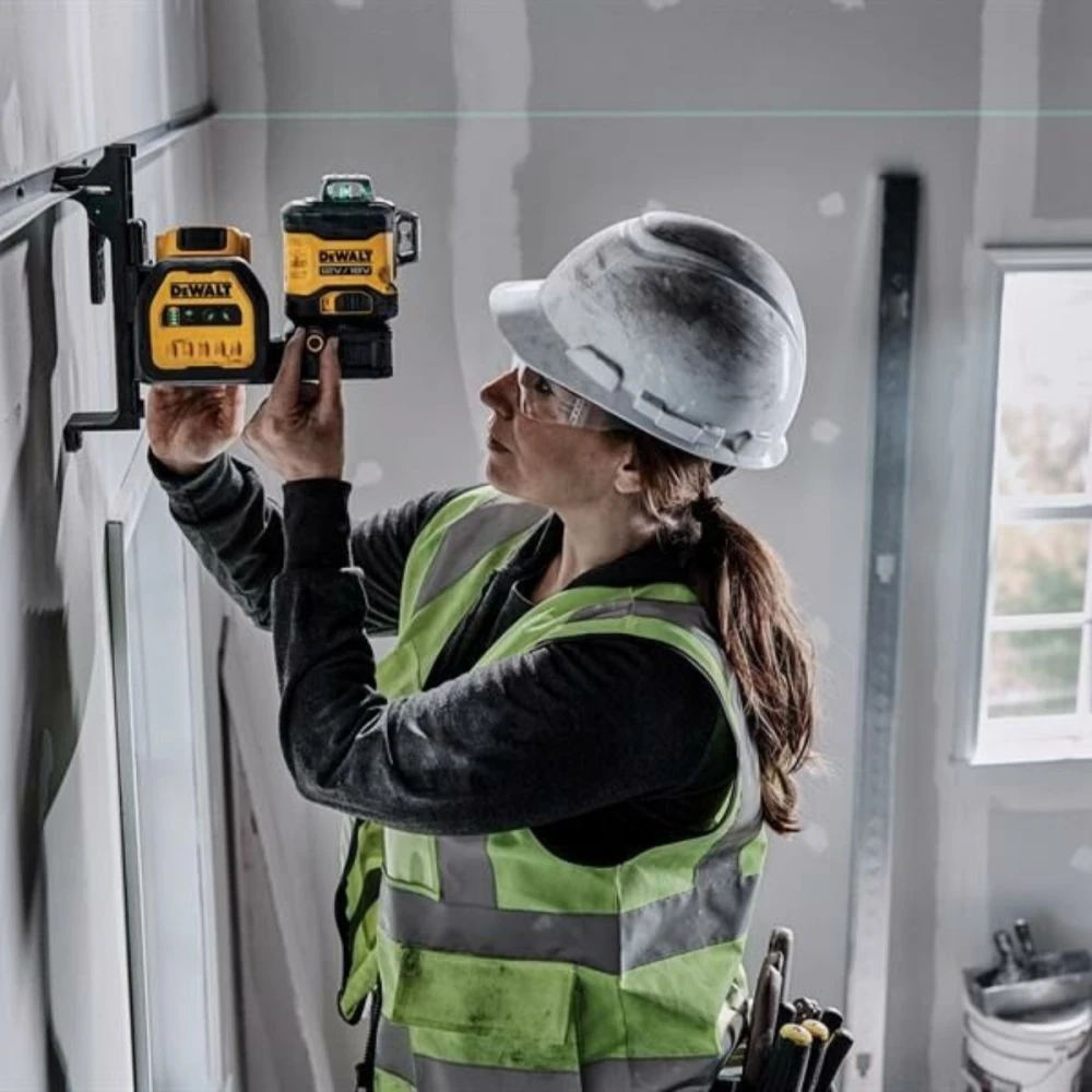 Комплект акумулаторни машини 12 V, DeWalt DCK212D2T; DCD701; DCE089