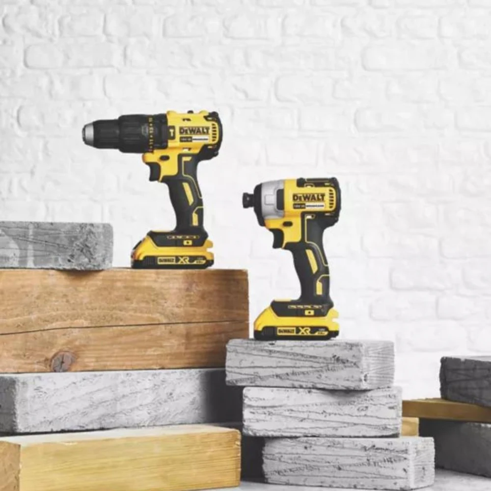 Комплект акумулаторни машини 18 V, DeWalt DCK2060D2T; DCD778; DCF787