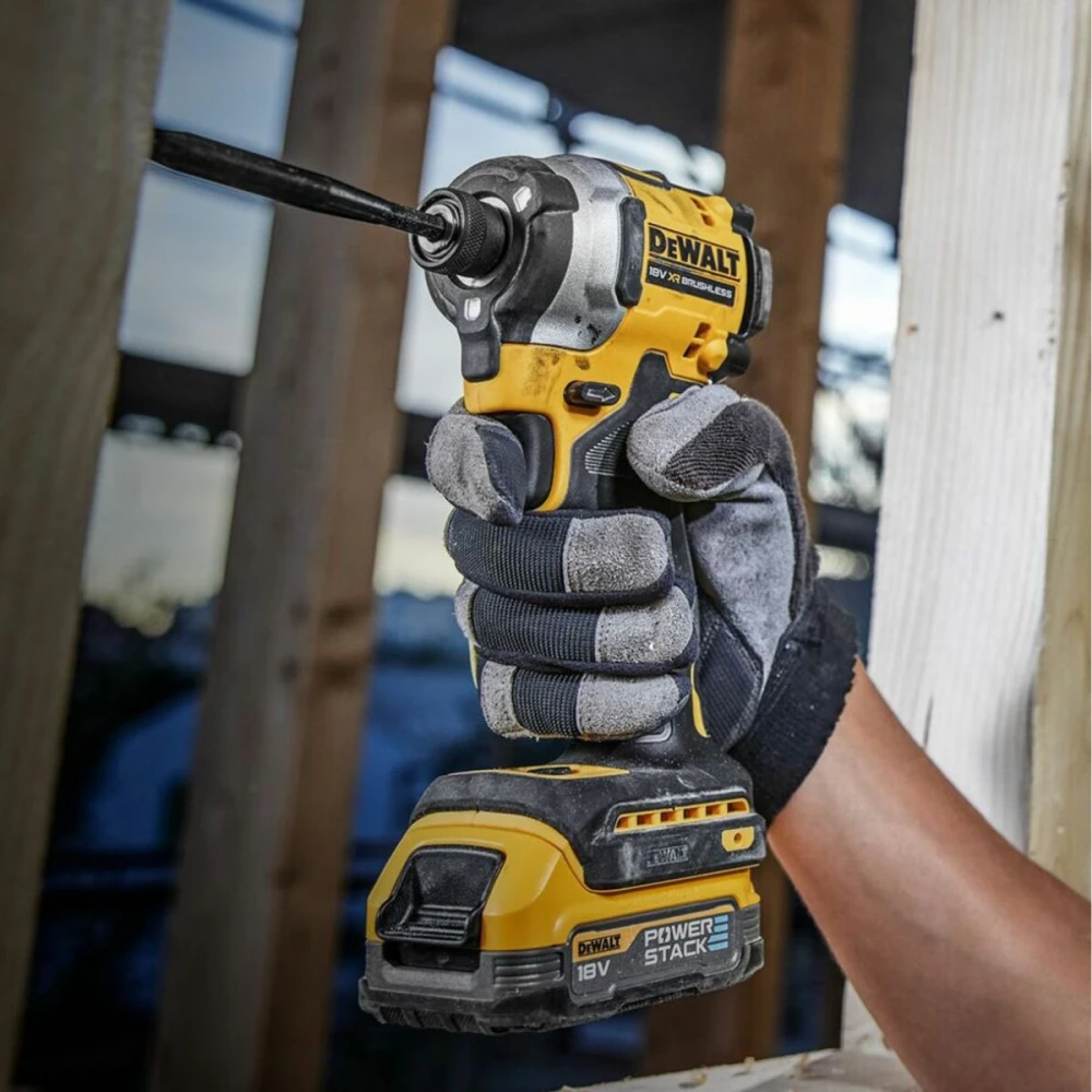 Комплект акумулаторни винтоверти 18V, DeWalt DCK2050E2T; DCD805; DCF850