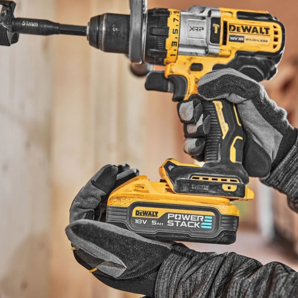 Комплект акумулаторни винтоверти 18V, DeWalt DCK2052H2T; DCD999; DCF850