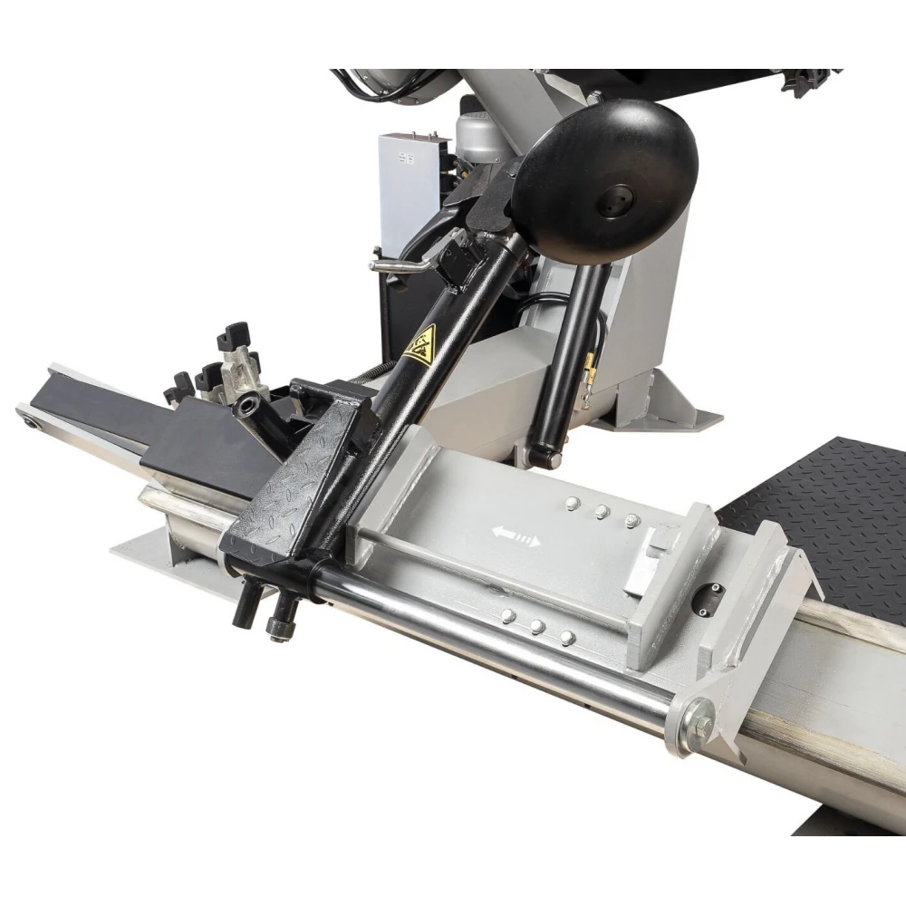 Машина за демонтаж и монтаж на гуми за камиони (14"–56") - KON-INVTCS656