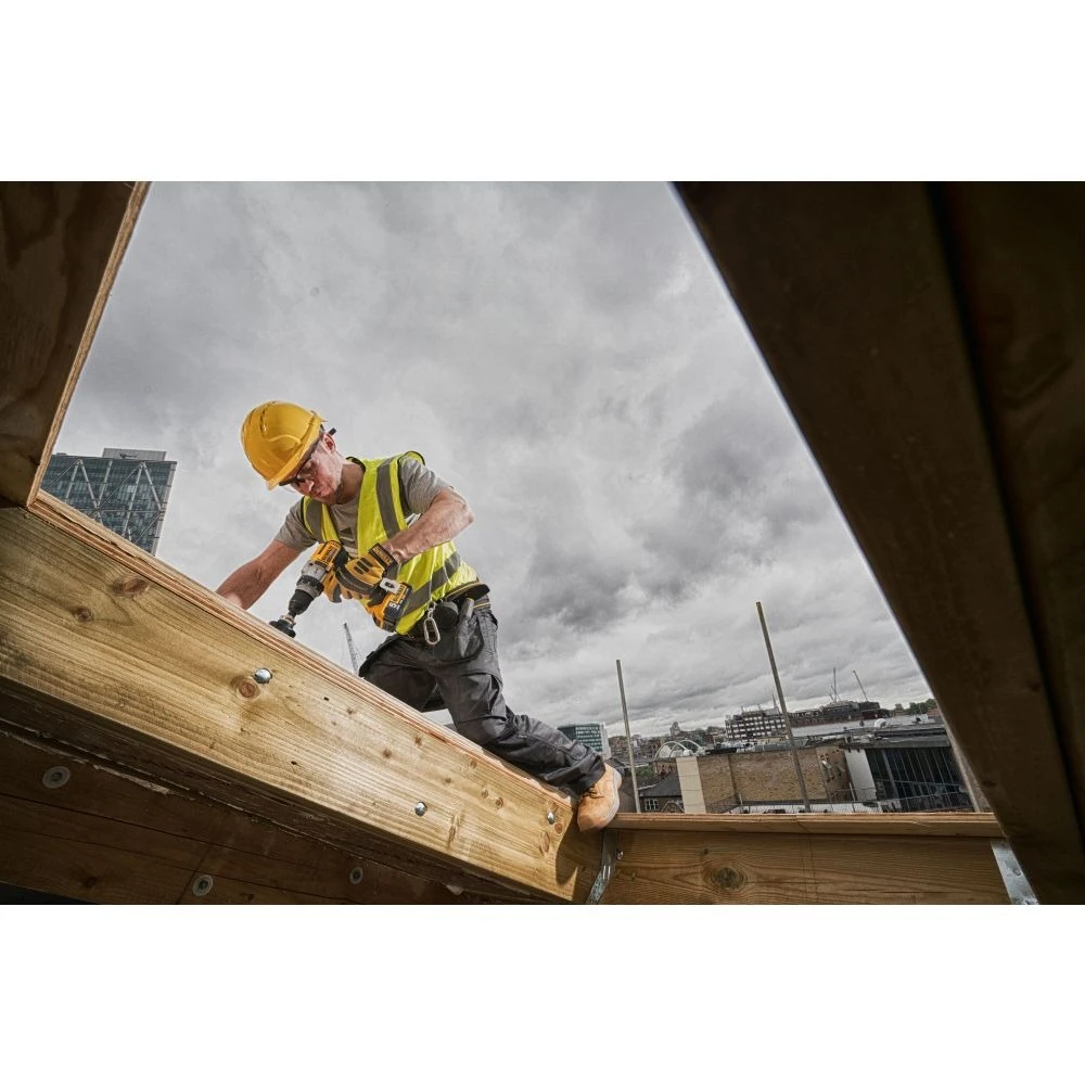 Винтоверт-бормашина, акумулаторен 18 V, DeWalt DCD990P2