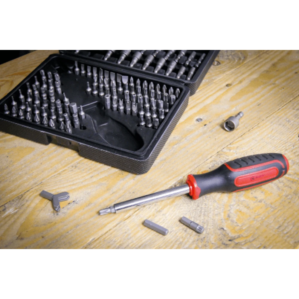 К-кт битове с държач 122бр.