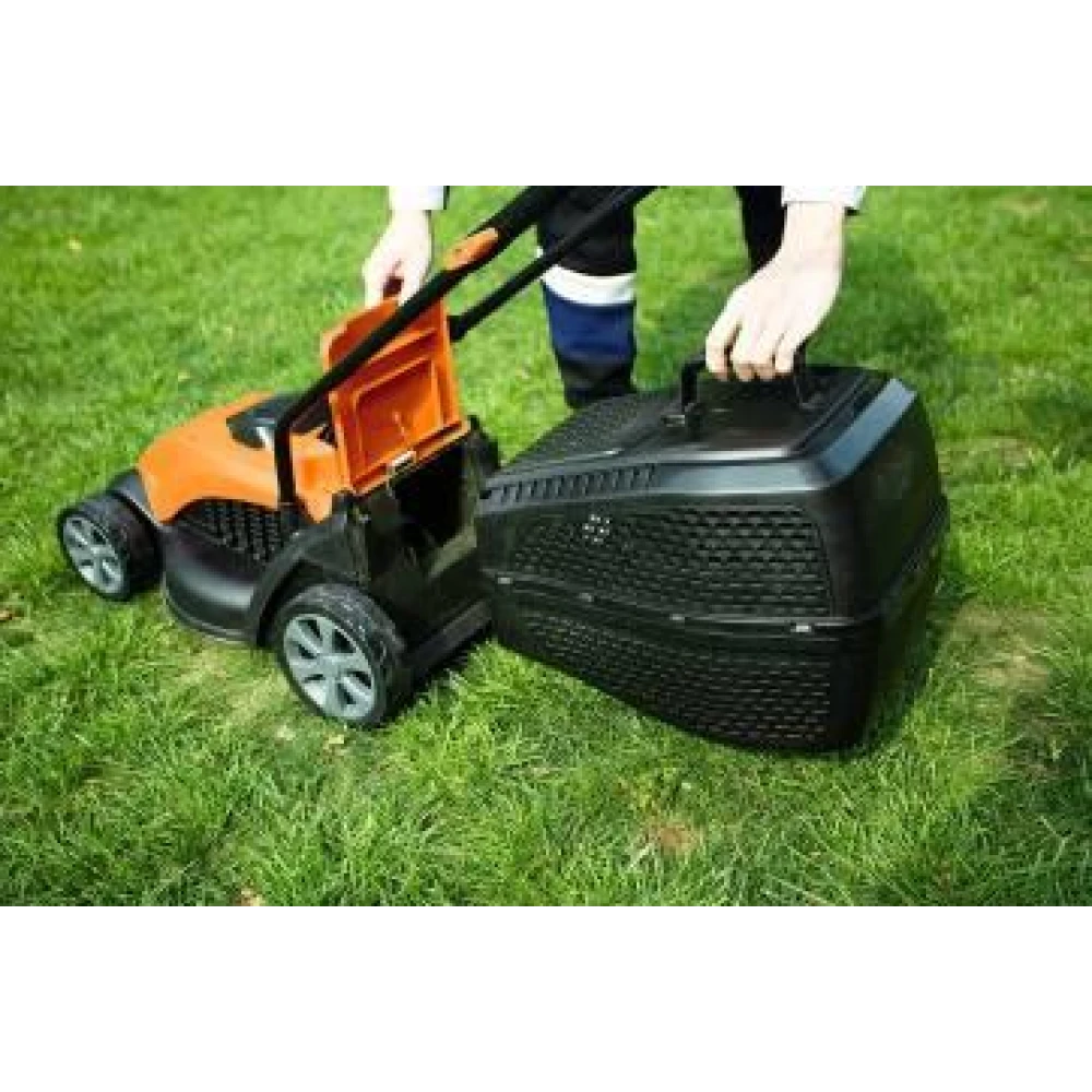Акумулаторна косачка LM C32A - 20V с батерия 4Ah и зарядно к-т YARDFORCE