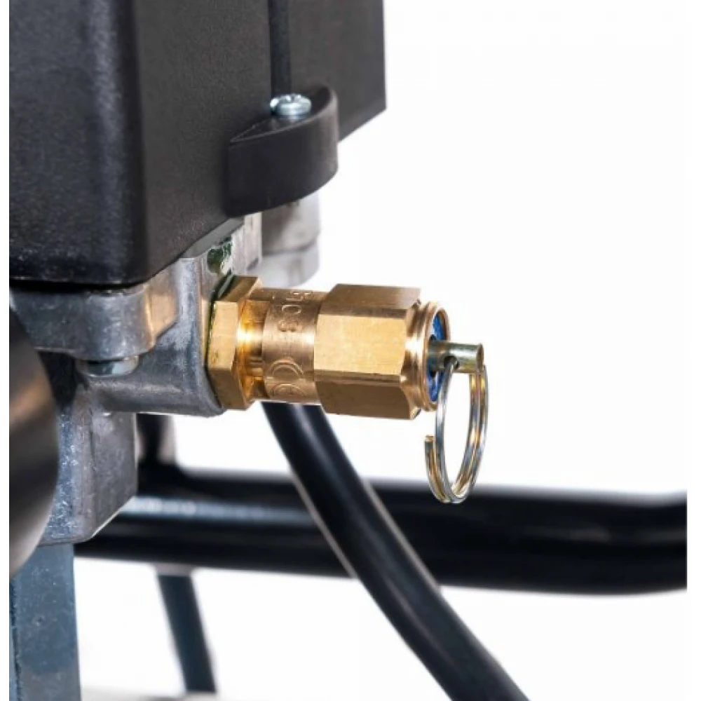 Двубутален компресор HL 425-150 Pro 10 bar 3 HP/2.2 kW 317 л./мин. 150 литра 360567