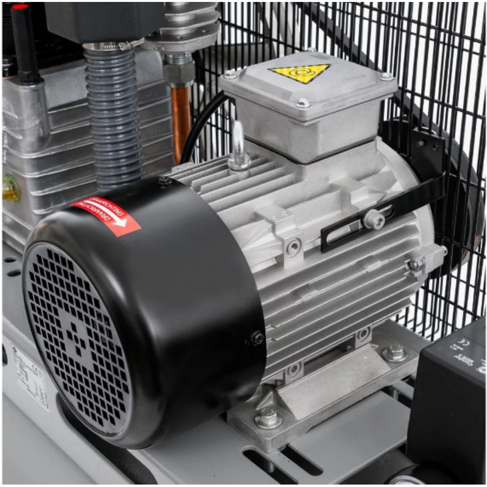 Двубутален компресор HK 700-150 Pro 11 bar 5.5 HP/4 kW 400V 530 л./мин. 150 литра 360643