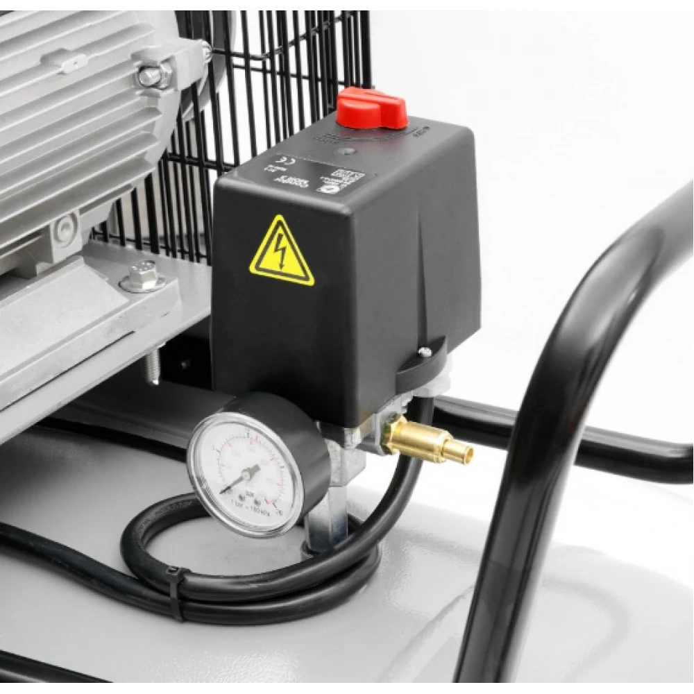 Двубутален компресор HK 1000-270 Pro 11 бара 7.5 HP/5.5 kW 400V 698 л./мин. 270 литра 360650