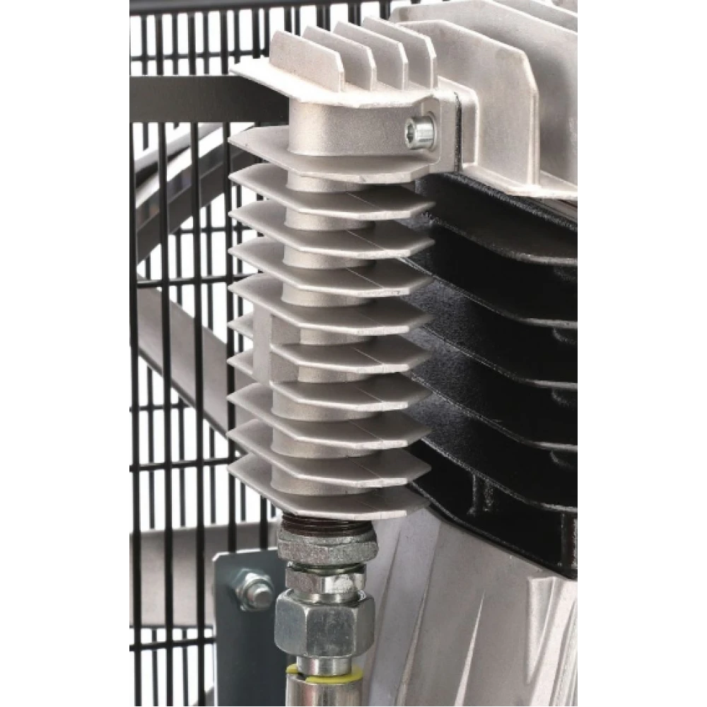 Двубутален дизелов компресор BM 11+11/410 (Honda GX160) 10 бара 4.8 HP / 3.6 kW 247 л./мин. 2 x 11 литра 36755