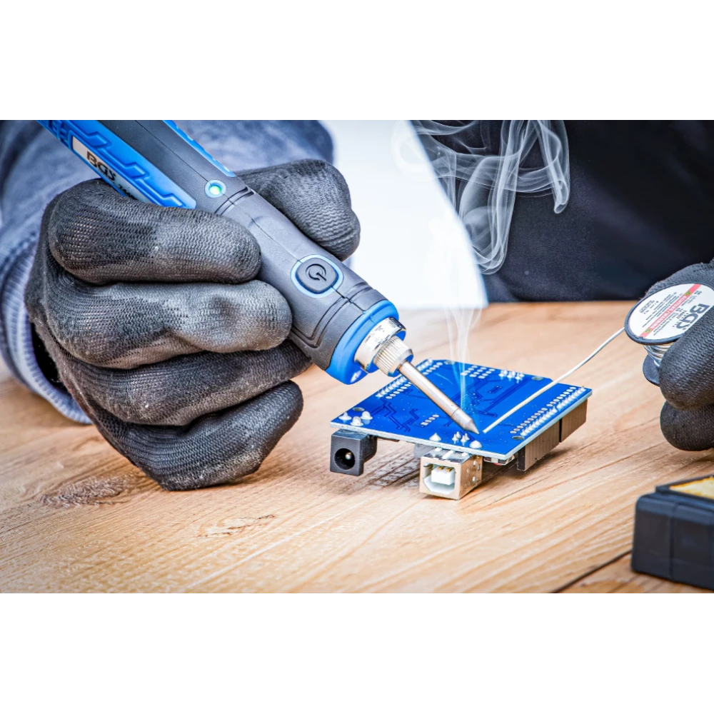 Безжичен поялник, 8W, със зарядна станция - BGS74485