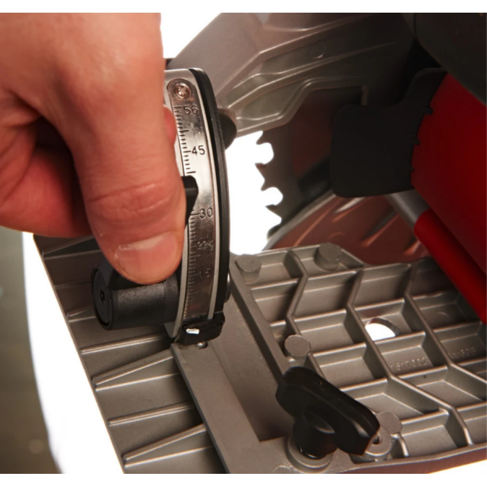 Ръчен циркуляр 184 мм, 1600 W, 49 - 61 мм - CS60