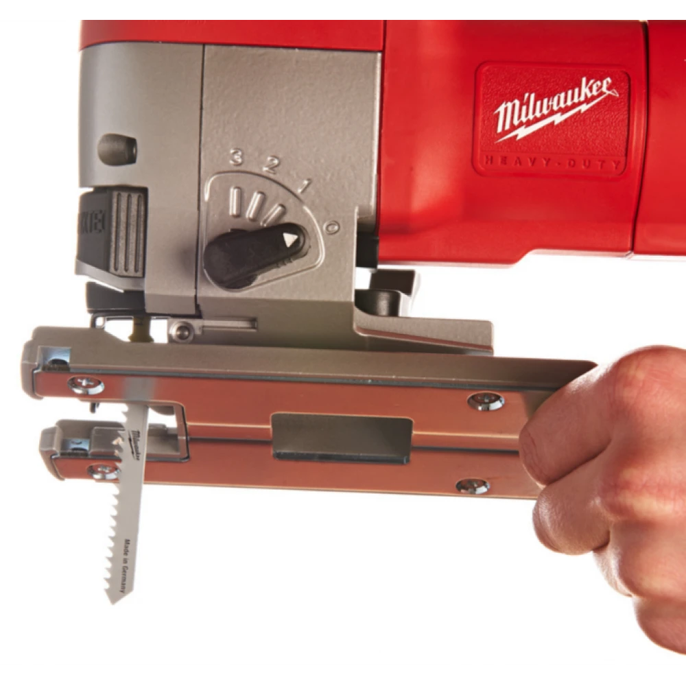 Прободен трион / зеге 750 W, 800 – 3000 хода/мин. - JSPE135