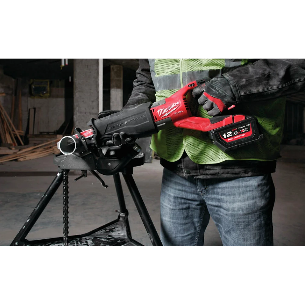 Акумулаторен саблен трион 32 мм, 3000 хода/мин. - M18 FSX-121C