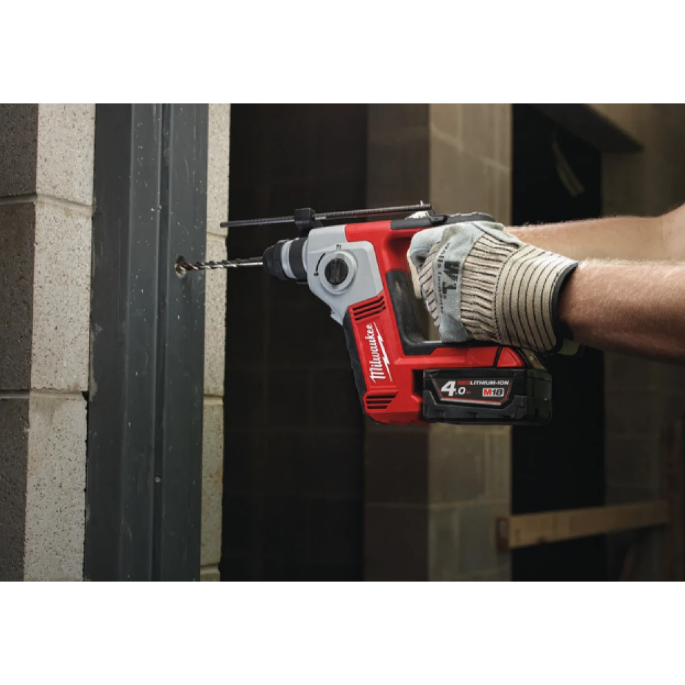 Акумулаторен перфоратор 18 V, 4 Ah, 1.2 J, с батерии - M18BH-402C