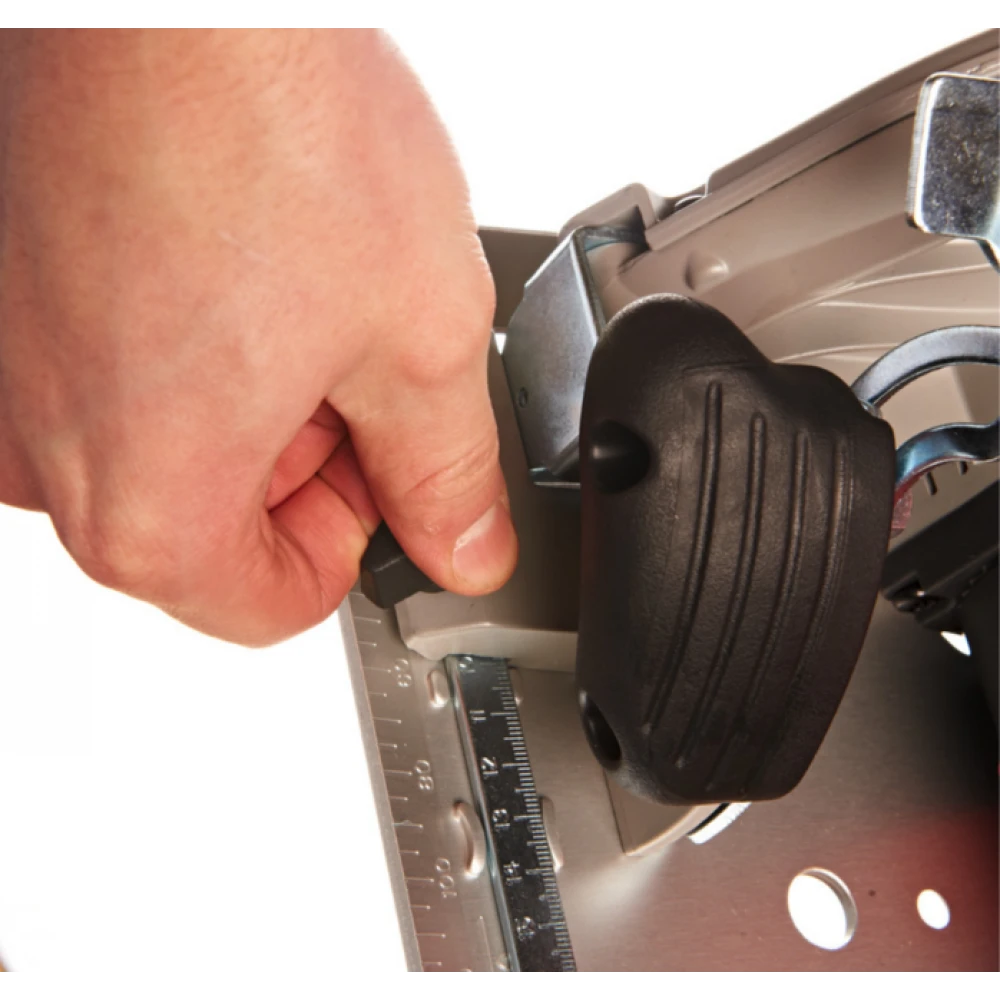 Ръчен циркуляр 190 мм, 5800 об/мин., 1900 W - SCS65Q