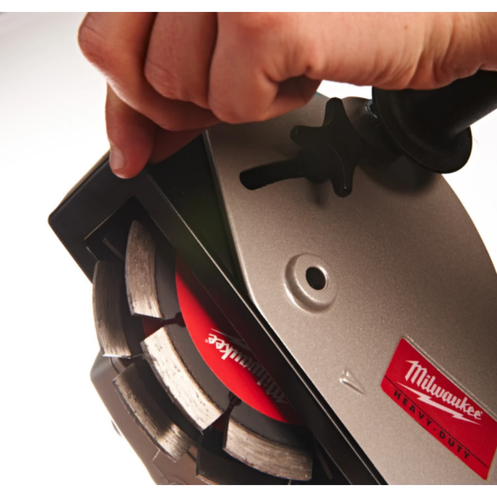 Фреза за канали 1500 W, 125 мм, 9500 об/мин., 2 диска, куфар - WCE30