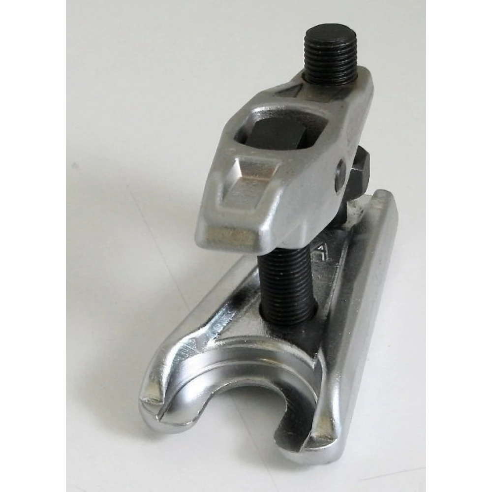 Универсална скоба за шарнири 22 / 62 мм ASTA / SATRA S-DUBJ